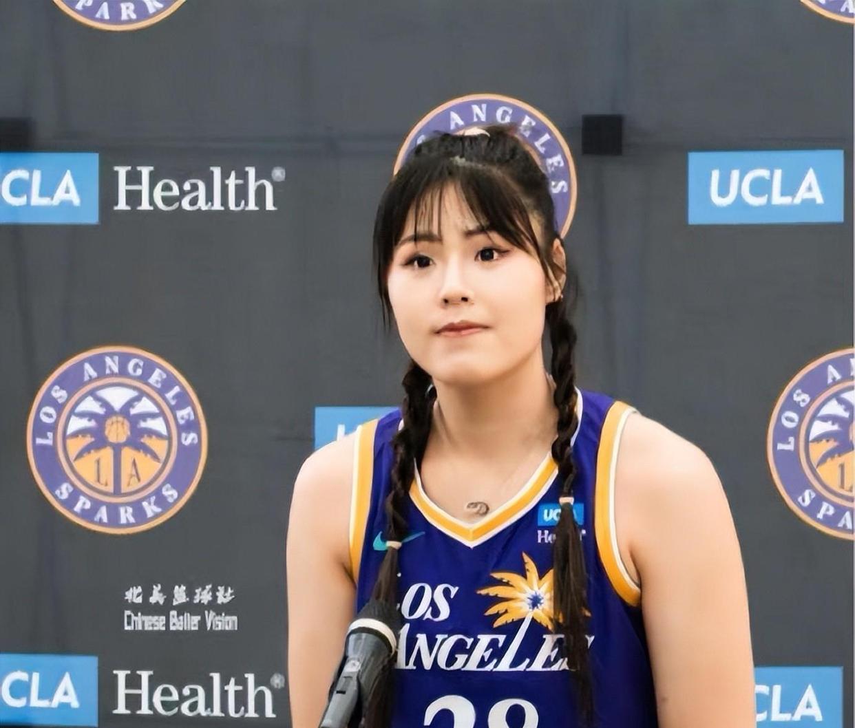 九游体育网站入口-包含WNBA新星横空出世，女篮未来可期！的词条