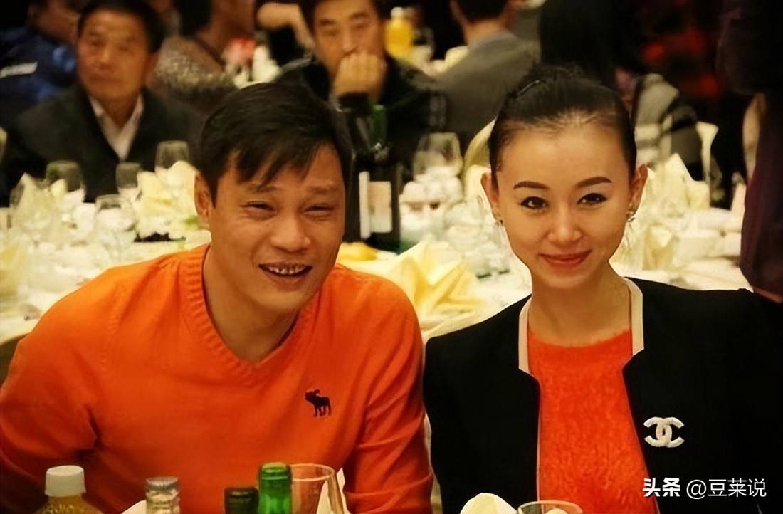 足球场外的爱情：哪些球星娶了明星/模特？