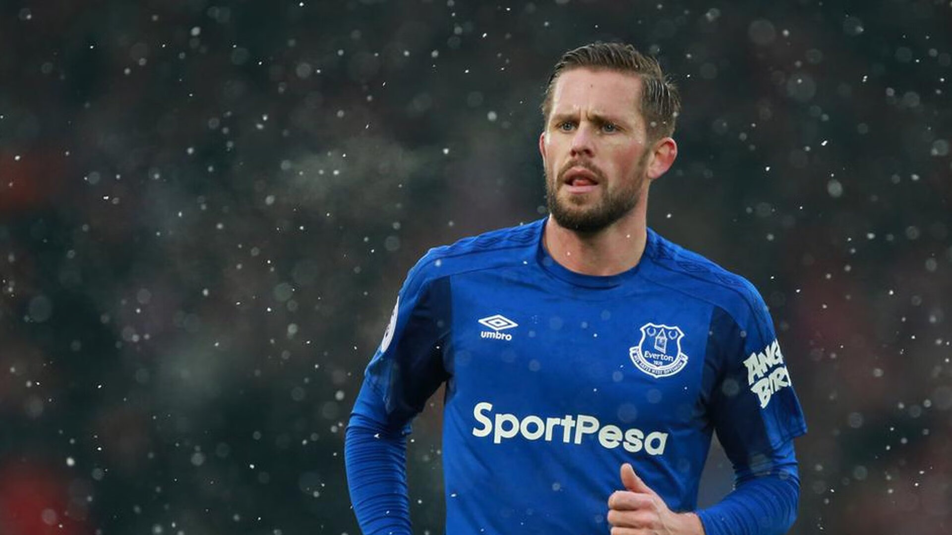 巴西男足在预选赛中遭遇阿根廷绝杀，巴西阿根廷足球比赛