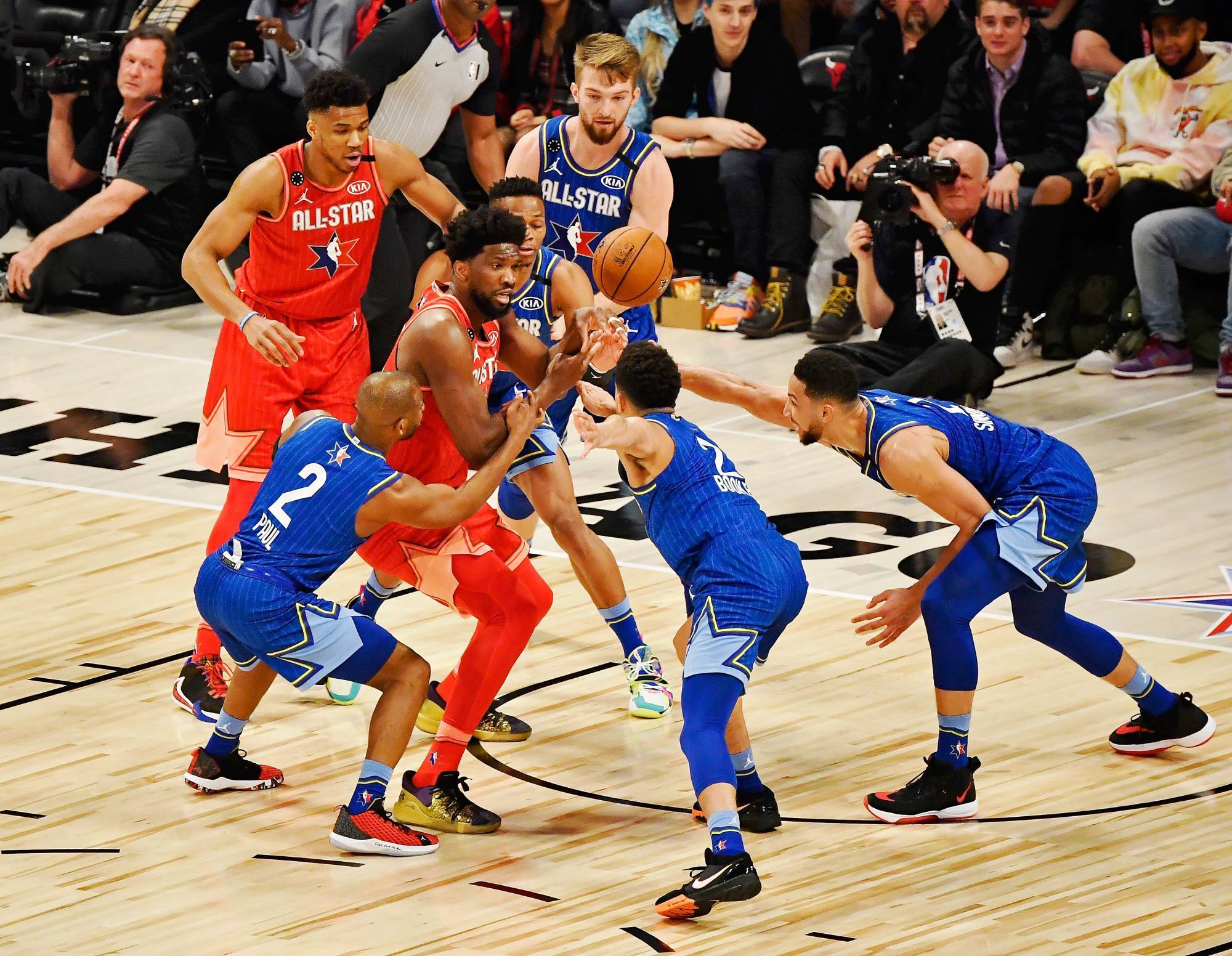 九游体育官网入口-关于“名将回顾：NBA历史上最令人难忘的对决！”的信息