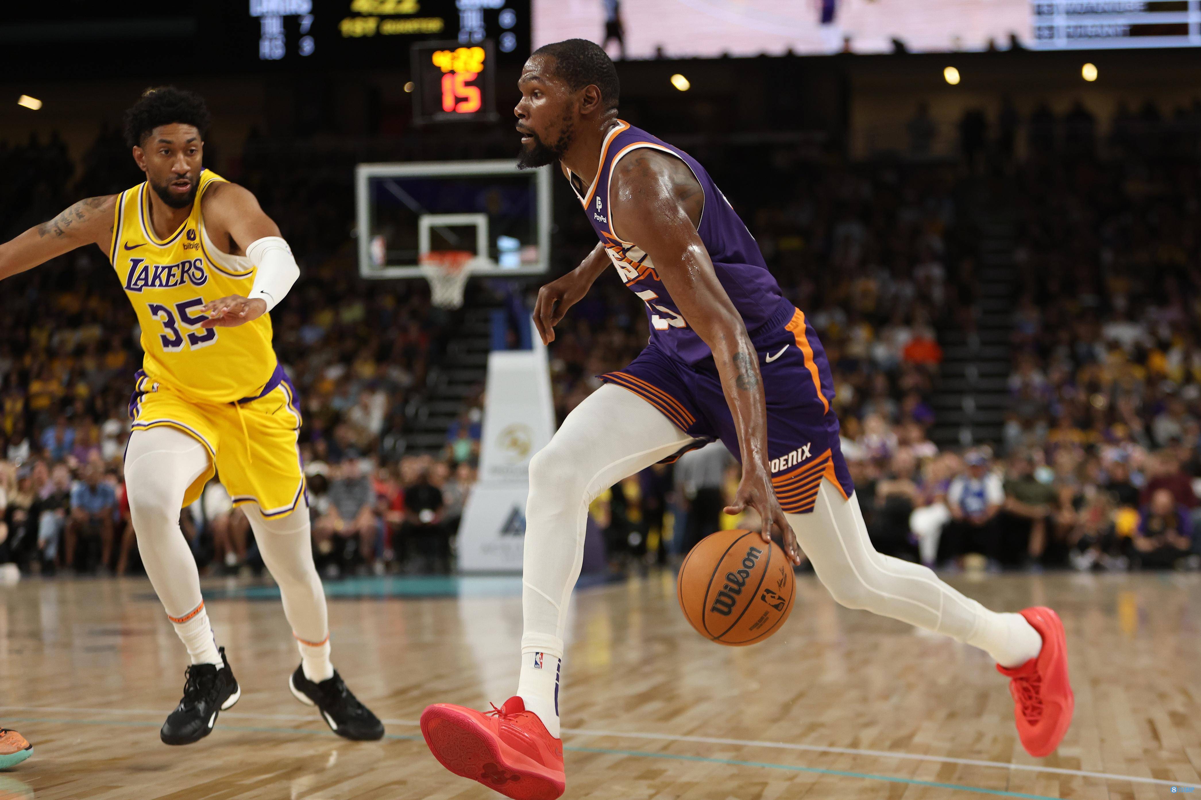 关于“名将回顾：NBA历史上最令人难忘的对决！”的信息