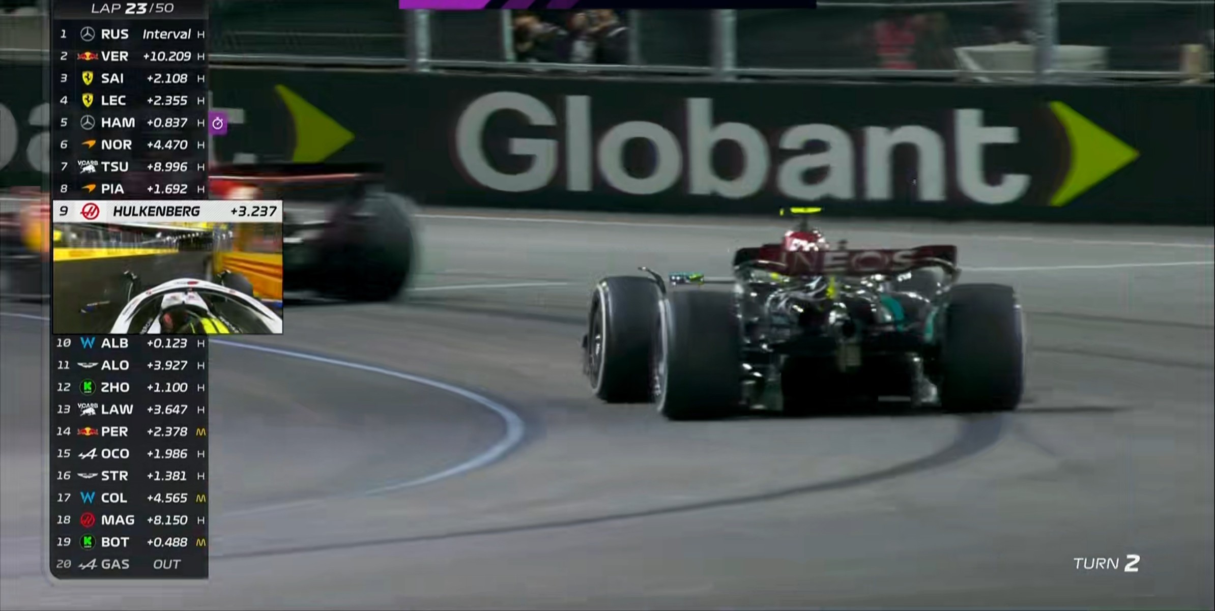 F1新赛季揭幕战：维斯塔潘杆位夺冠的简单介绍